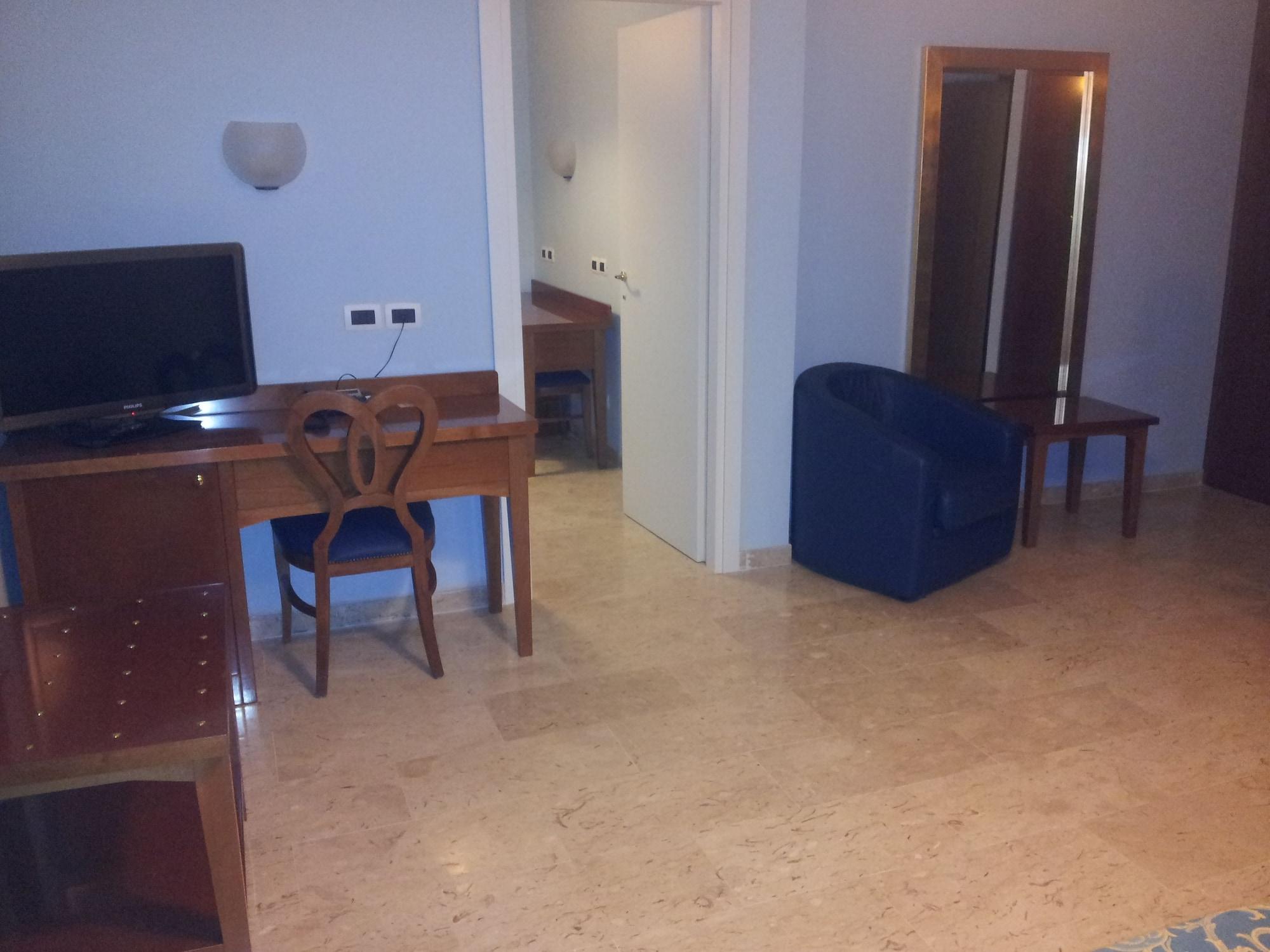 Hotel Terme Marine Leopoldo II Marina di Grosseto Esterno foto